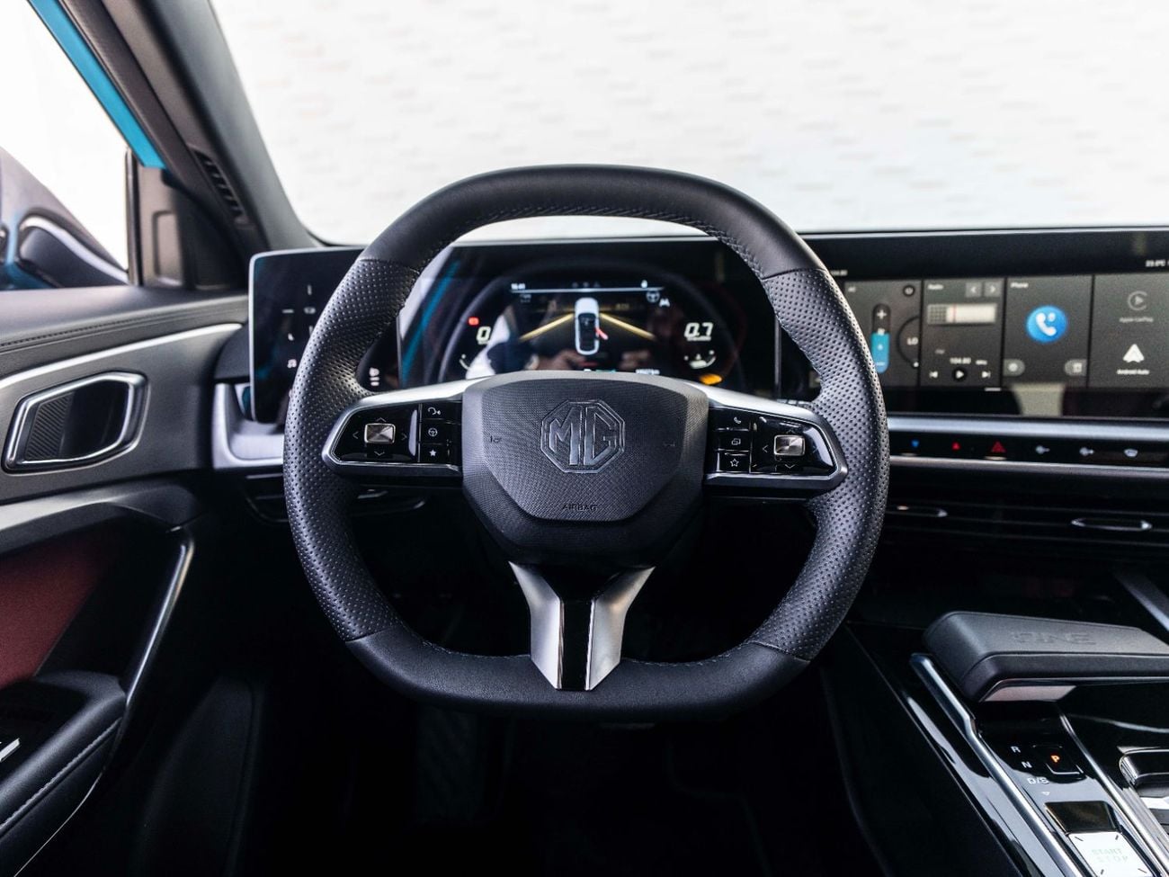 MG One 1.5 LUX