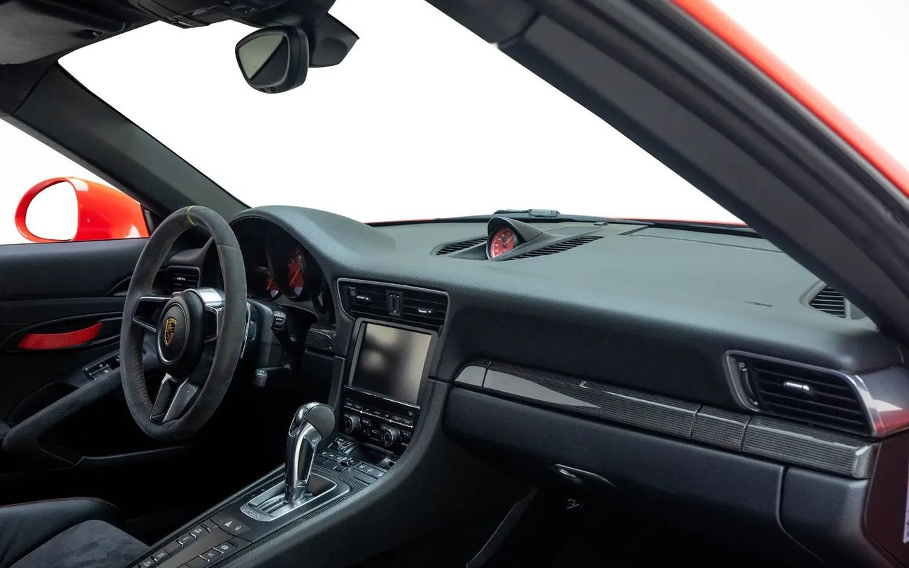 Porsche 911 GT3RS 4.0L (2 Seater) GT3RS - GCC Spec - With Warranty ( Al Nabooda )