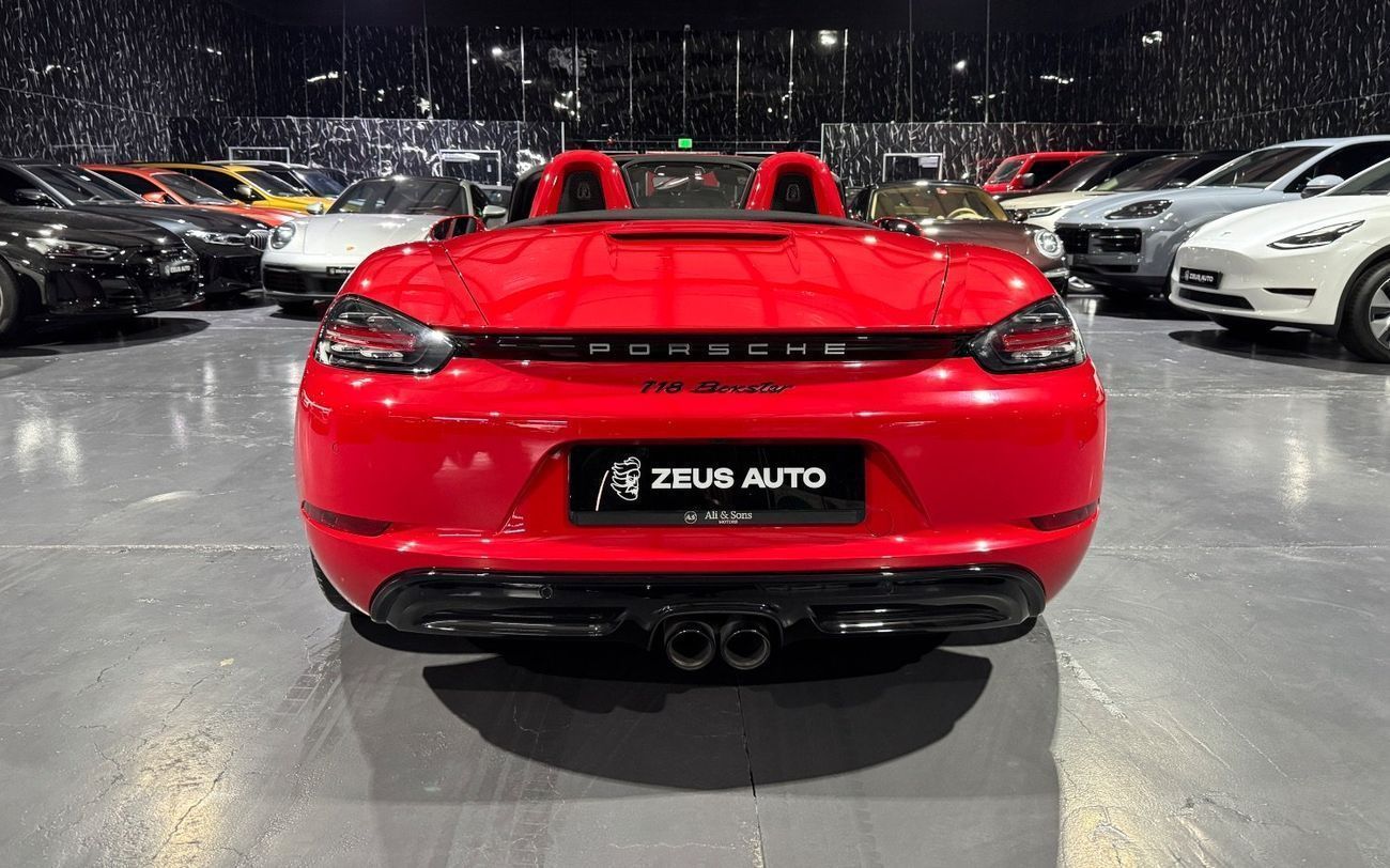 بورش بوكستر 718 Std 2.0L A/T 2024 Porsche 718 Boxster Style Edition, 2026 Porsche Warranty , Low Kms, GCC