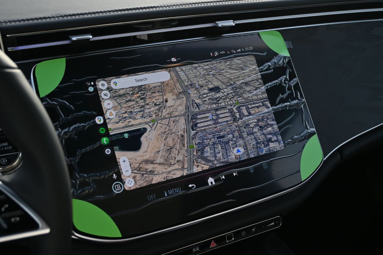 Mercedes-Benz E200 Mercedes-Benz E200 2.0L Turbo + Mild Hybrid Model 2026