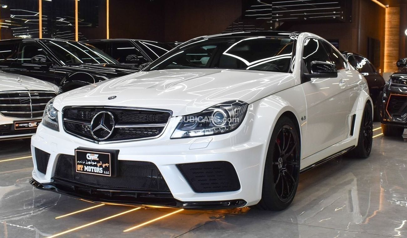 Mercedes-Benz C 63 Coupe 2013 Mercedes-Benz C63 AMG Coupe Black Series 1 OF 100