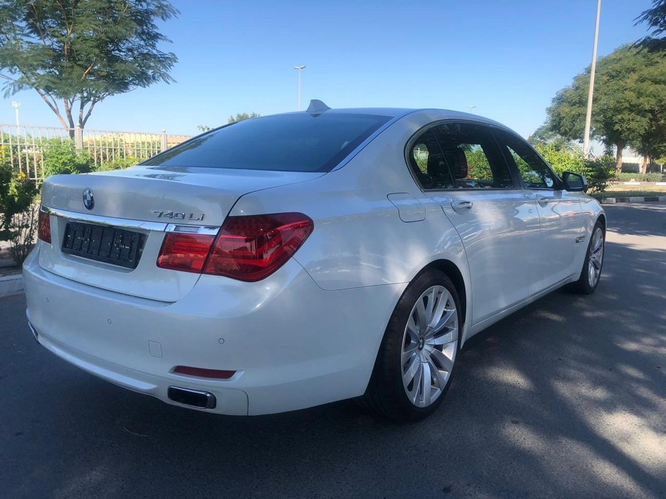 BMW 740Li Exclusive 3.0L