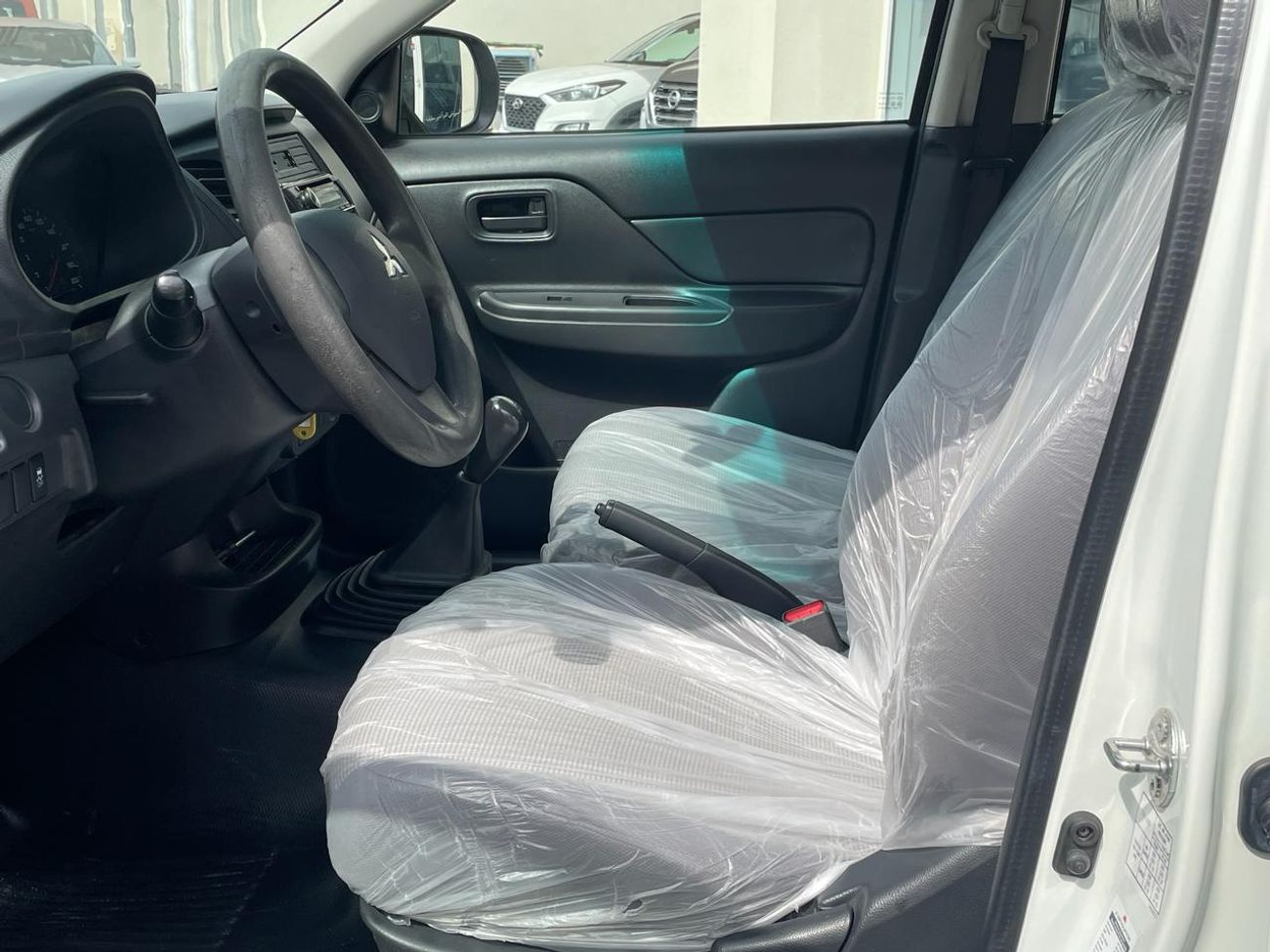 Mitsubishi L200 GL 2.4L (132 HP)