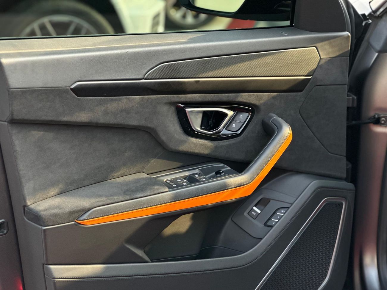 لامبورغيني اوروس Capsule