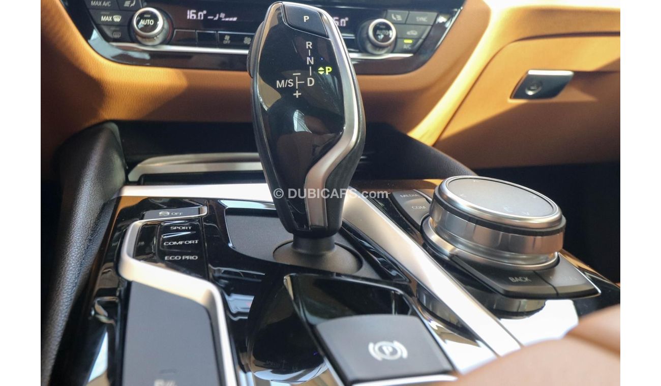 بي أم دبليو 520i G30