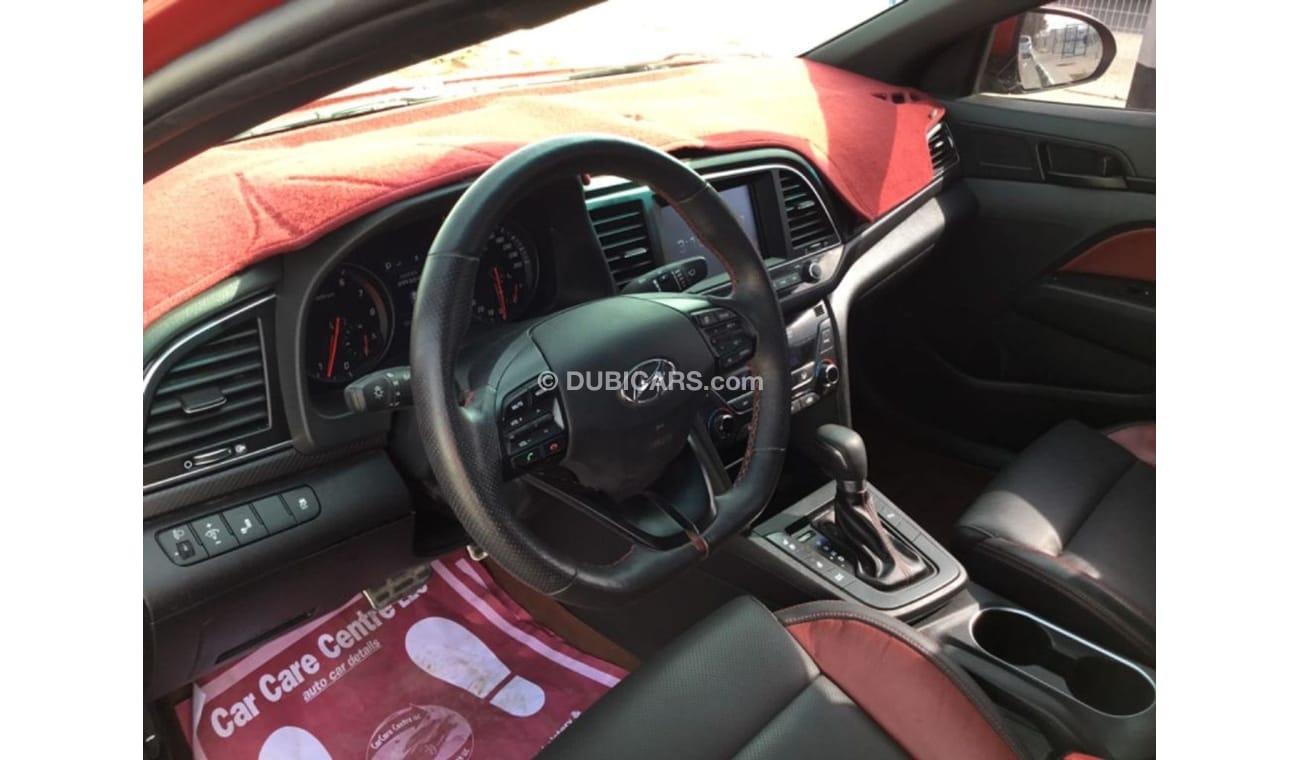Hyundai Elantra HYUNDAI ELANTRA/AVANTE 2017 SPORT RED
