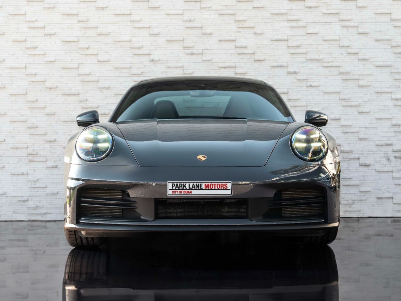 Porsche 911 Carrera 3.0L (444 HP) Coupe