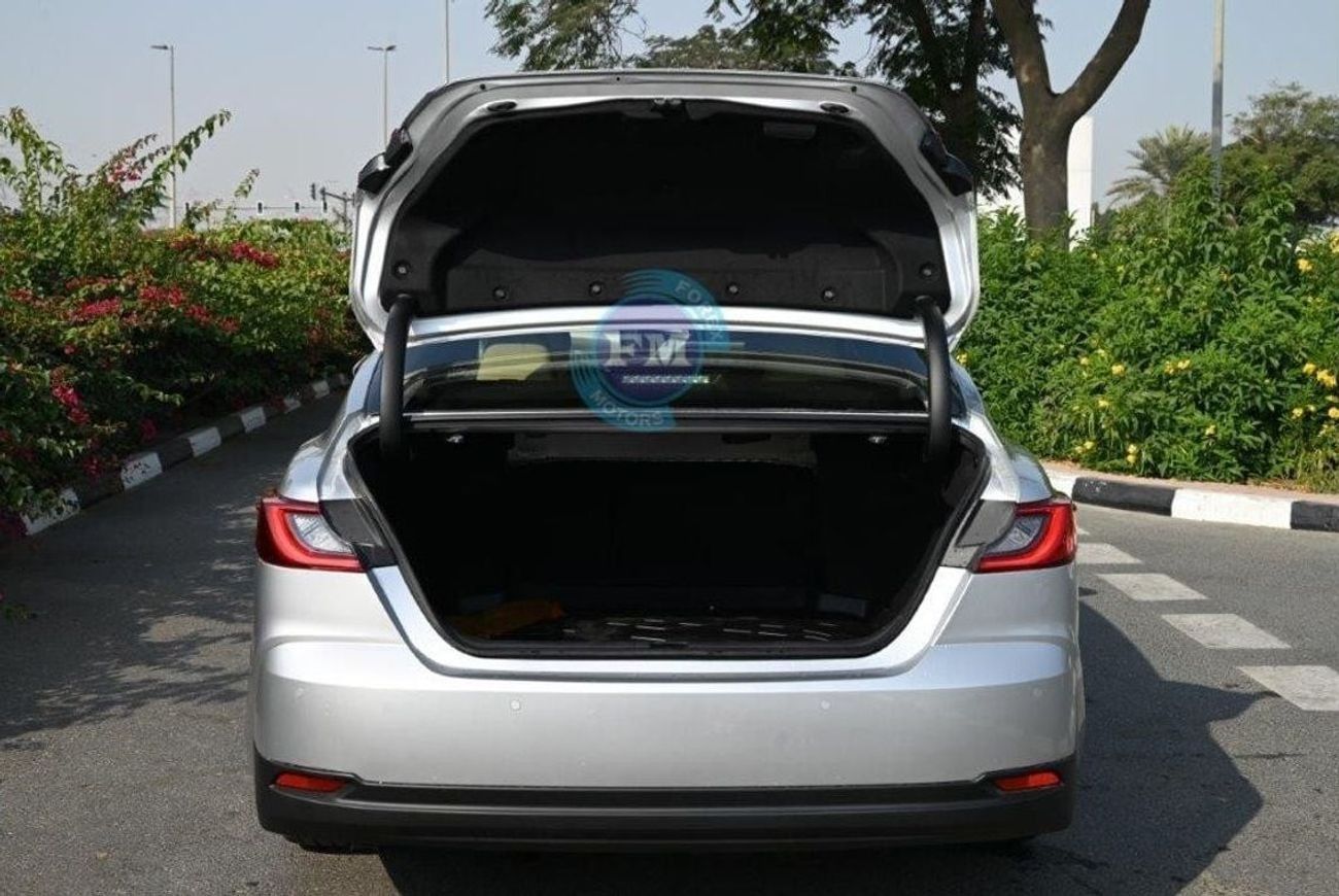 Toyota Camry LE Hybrid 2.5L Automatic