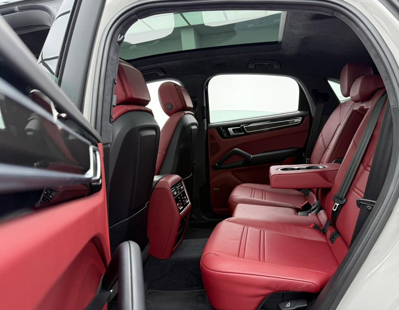 Porsche Cayenne GTS Coupe 2022 Porsche Cayenne Coupe GTS, 2027 Porsche Warranty, Full Porsche Service History, GCC