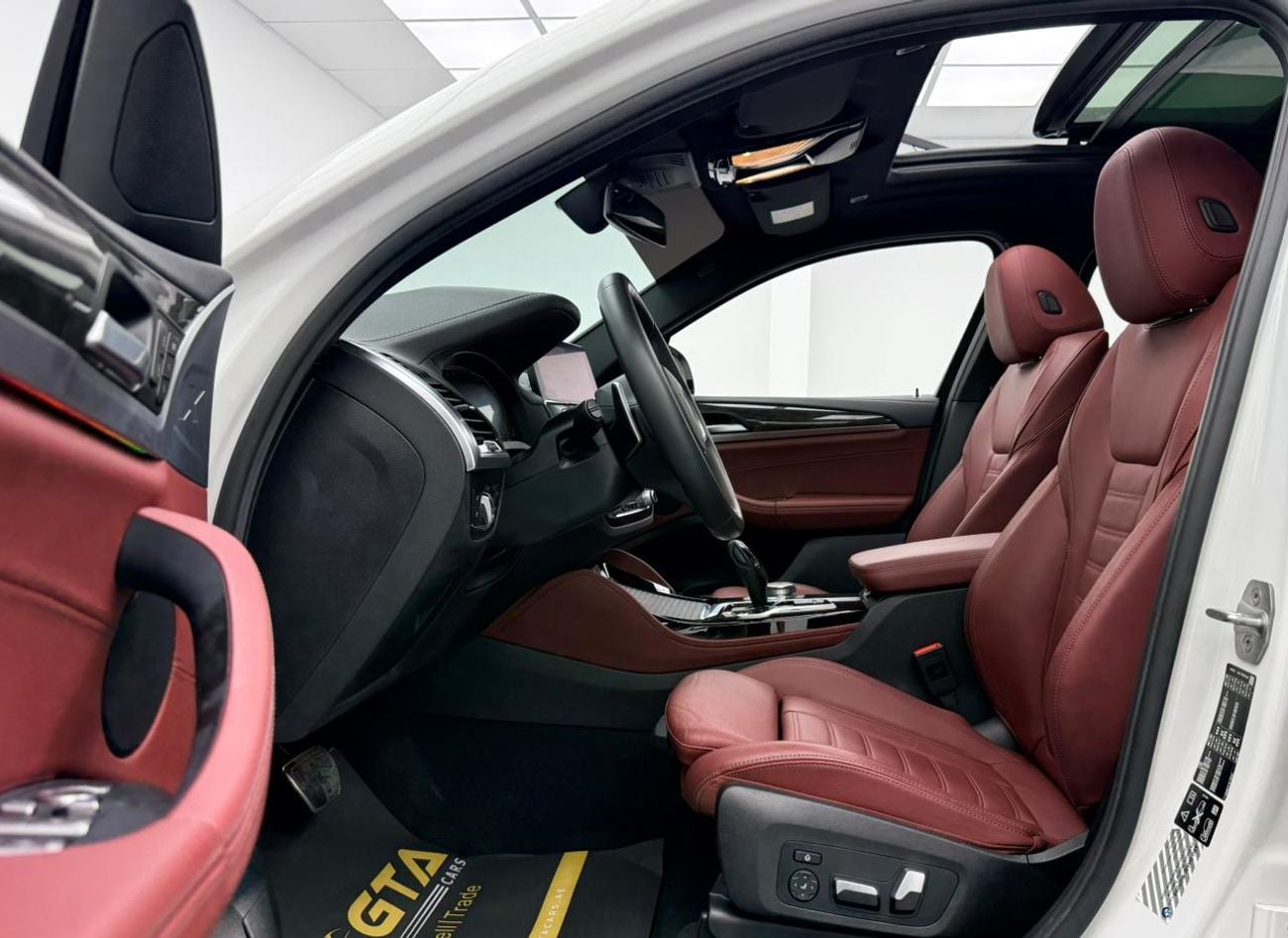 BMW X4 2021 BMW X4 xDrive30i M-Sport, Warranty, Full BMW Service History, Very Low Km, Fully Loaded, GCC