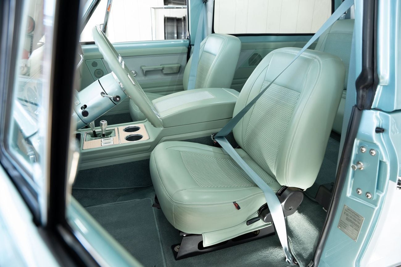 شيفروليه بليزر K5 Velocity Restorations LT1 10 Speed Pro Touring Restomod