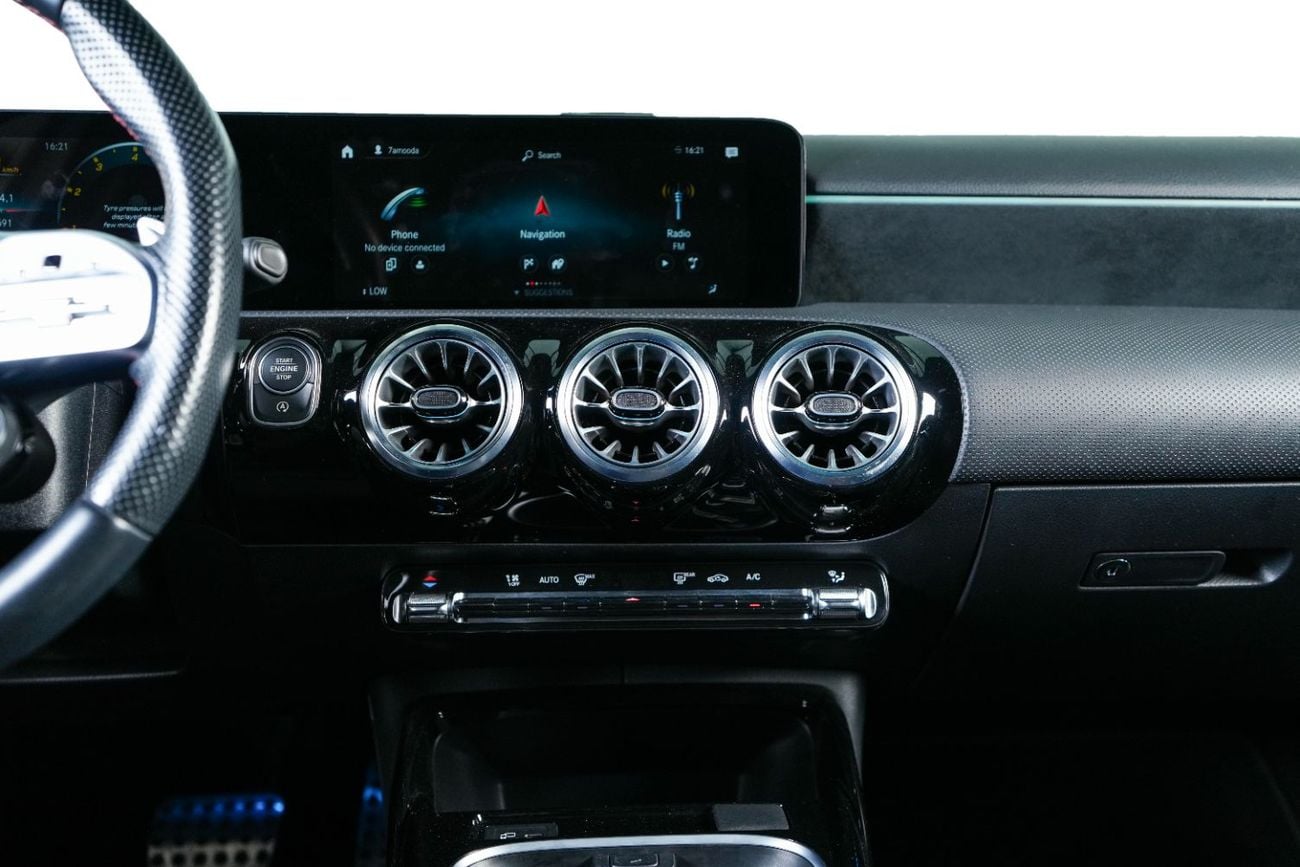 مرسيدس بنز A 35 AMG 4MATIC PREMIUM 4MATIC