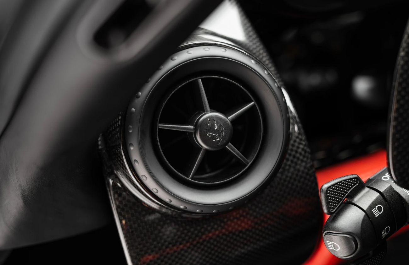 فيراري إنزو 6.0L V12 Naturally Aspirated Engine