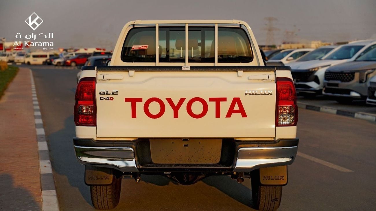 تويوتا هيلوكس 2.4L GL2 - D-4D | 4x4 Manual Transmission | Bed Liner | 6 Seater | GCC Specs | Zero KM