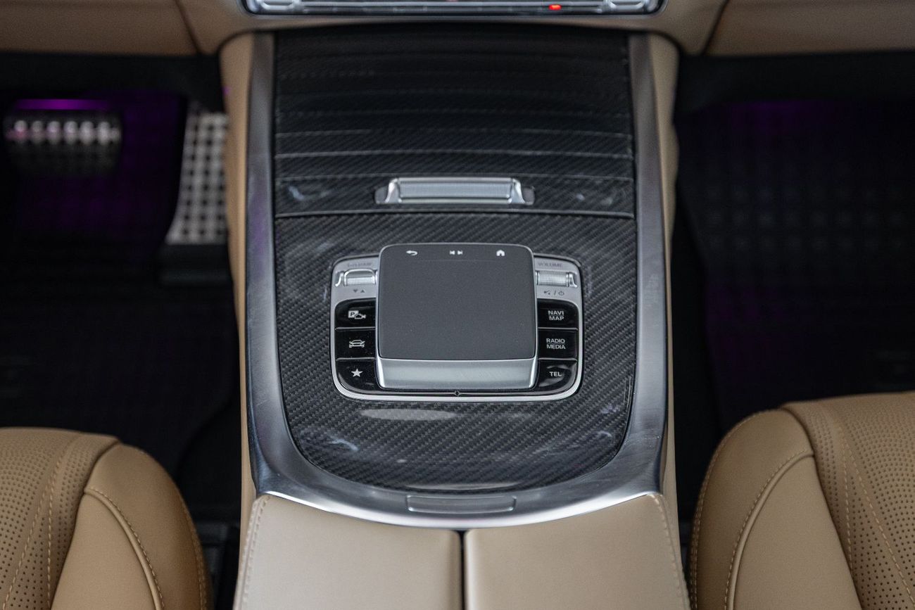 مرسيدس بنز G 63 AMG Double Night Package - Carbon Fiber - 2025 - 5 Years Gargash Auto Warranty