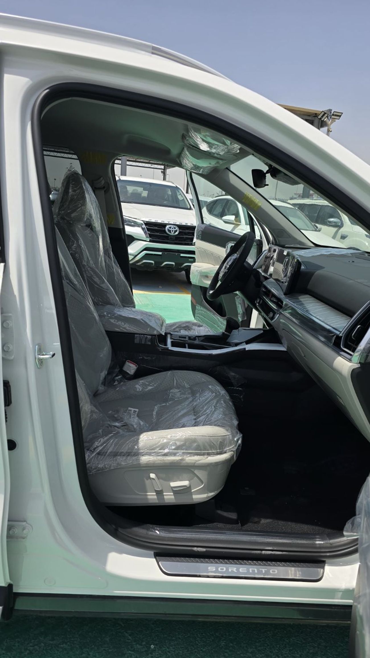 Kia Sorento Base 1.6L FWD