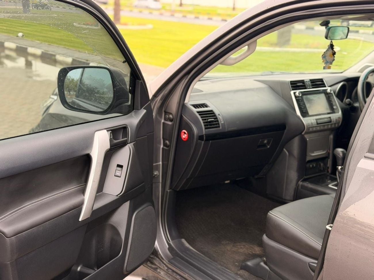 تويوتا برادو Toyota Prado 2020 RHD FULL OPTION V4 Diesel