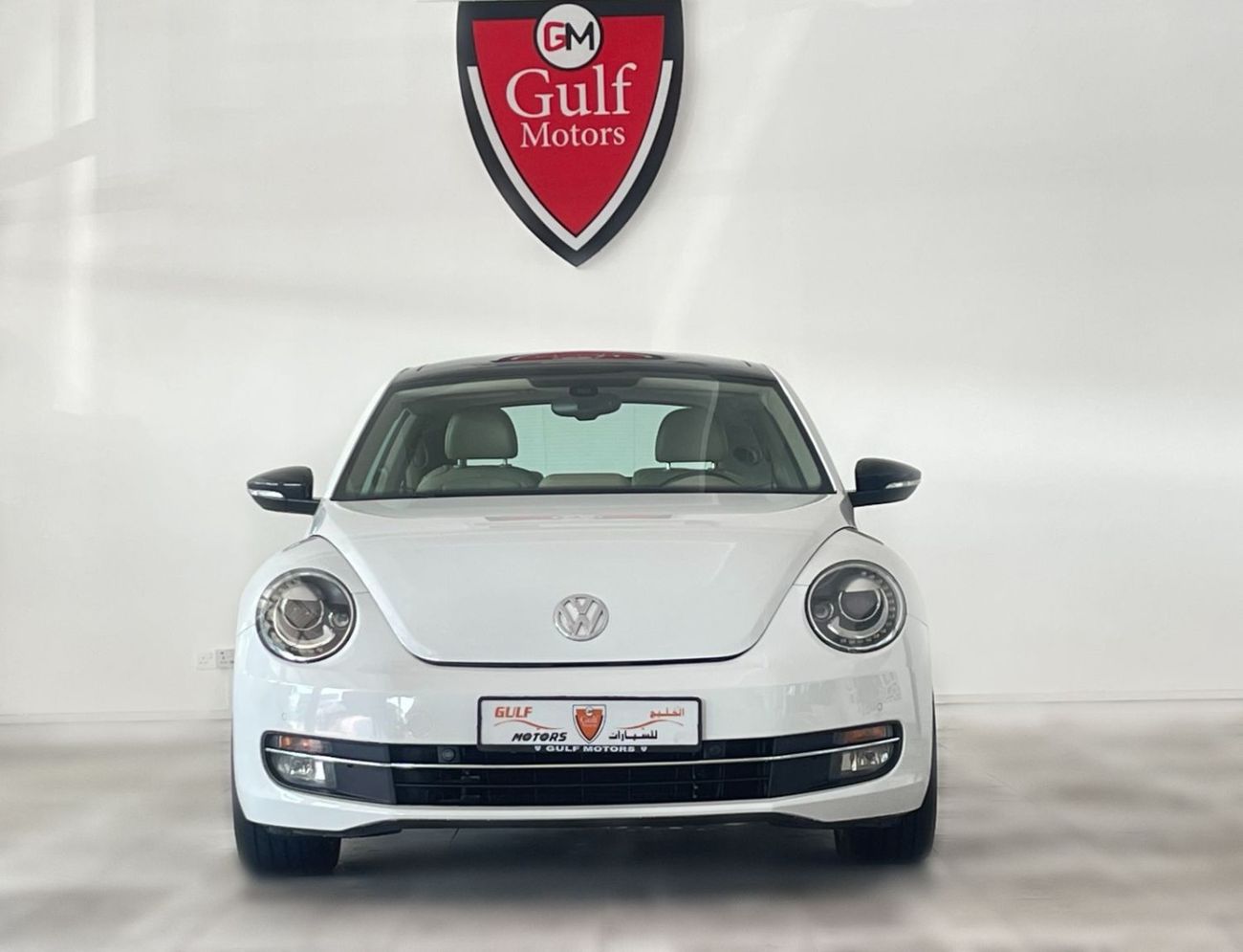Volkswagen Beetle 2.0L-4CYL - FULL OPTION EXCELLENT CONDITION GCC SPECIFICATION