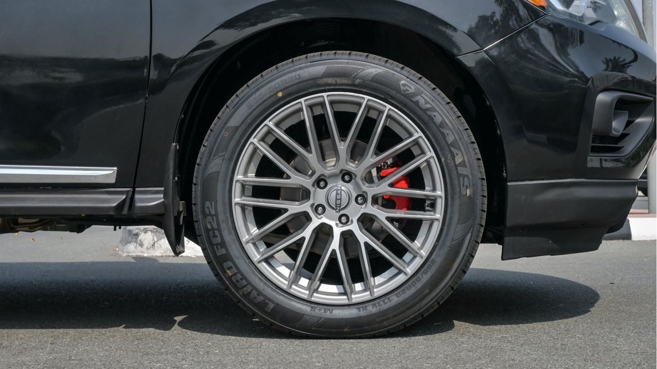 Nissan Pathfinder 4WD