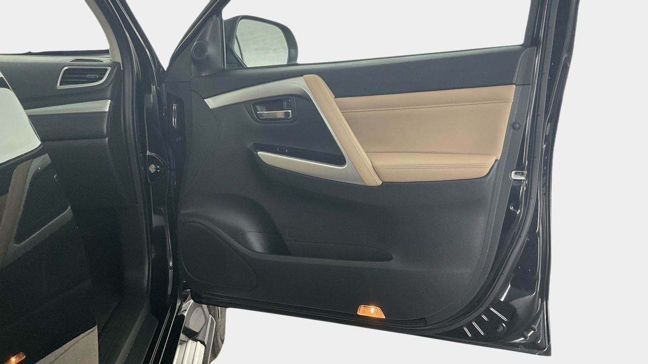 ميتسوبيشي مونتيرو سبورت GLS Top | شامل الضمان | 0 ﺪﻔﻋﺓ ﺃﻮﻟﻯ