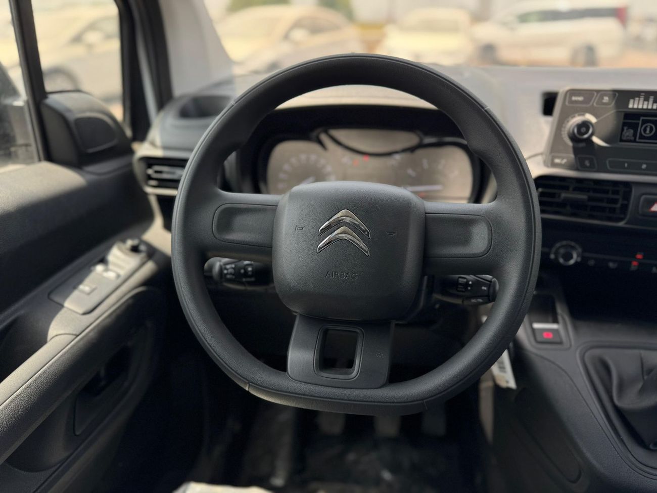 Citroen Berlingo CITROEN BERLINGO 2024 GCC 1.6L DIESEL