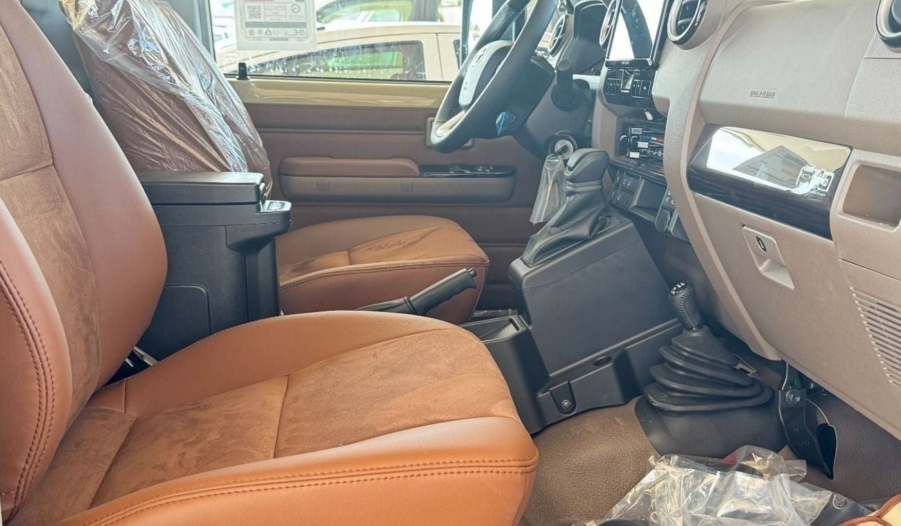 Toyota Land Cruiser Pick Up (LC) 79 SINGLE CABIN (LX) AT 4.0L GASOLINE 2025