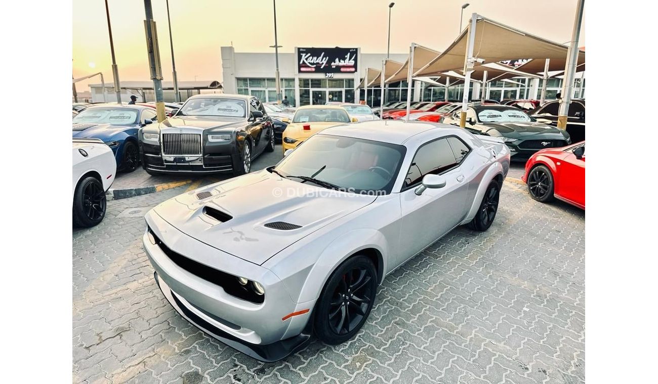 Dodge Challenger SXT For sale