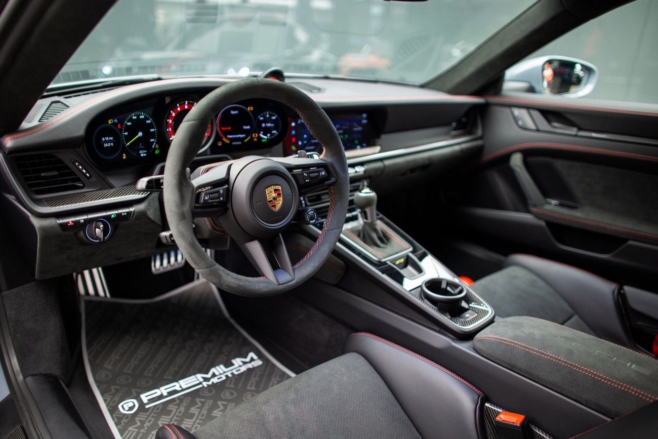 Porsche 911 Gcc | Dealer Warranty