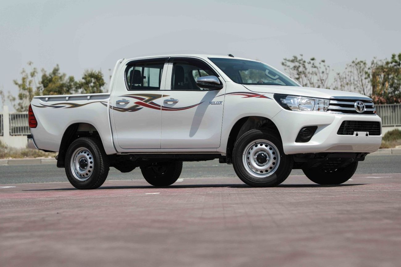 Toyota Hilux 2025 TOYOTA HILUX LOW 2.4 - PLATINUM WHITE PEARL inside BLACK | Export Only