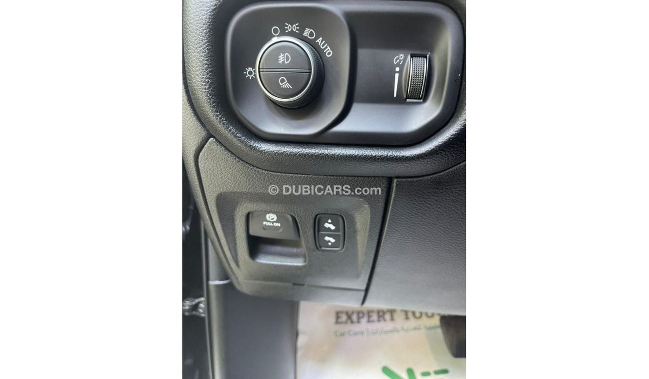 RAM 1500 DODGE RAM SPORT