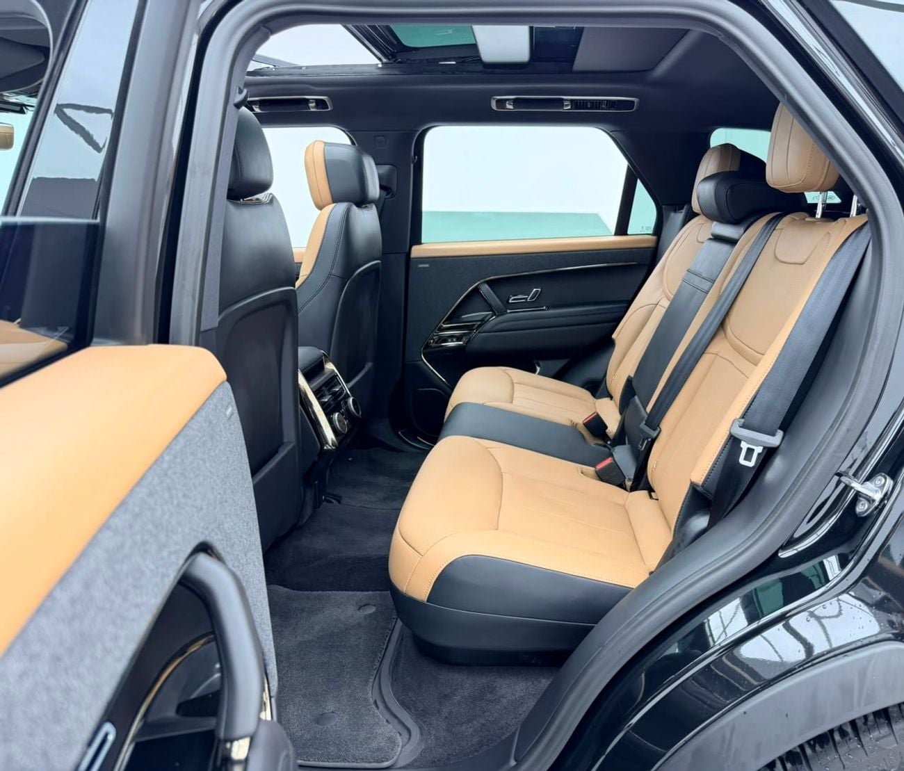Land Rover Range Rover Sport 2025 Range Rover Sport Dynamic SE P360, 03/2030 Range Rover Warranty + Service Contract, FSH, GCC