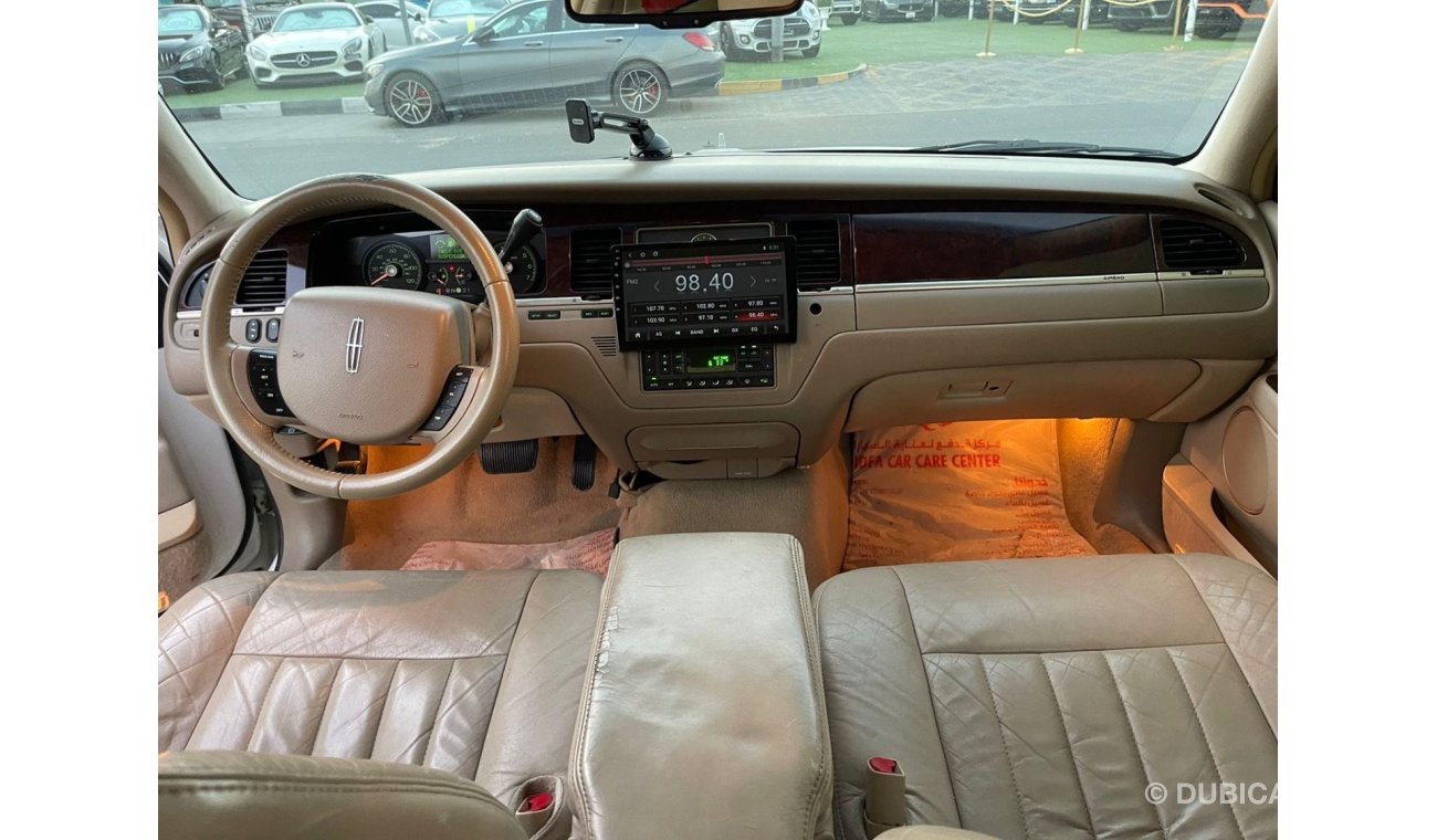 Lincoln Town Car Model 2006, full option, imported from America, 8 cylinders, cattle 392000 km