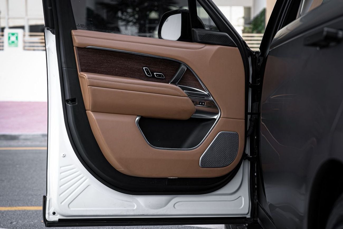 لاند روفر رينج روفر LWB Autobiography P530 4.4L