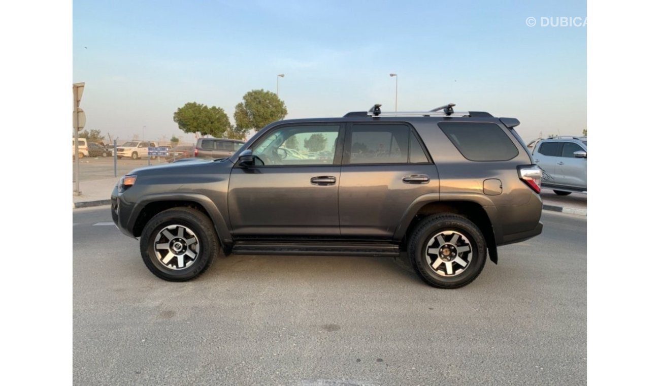 Toyota 4Runner TRD OFF ROAD 4 WHEEL DRIVE 4.0L V6 2016 US SPECIFICATION