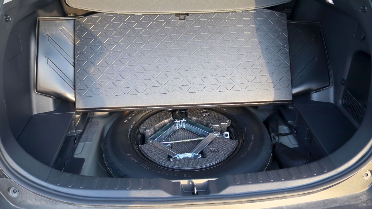 Toyota RAV4 RAV4 Adventure | 2.5L | AWD | Radar | GCC | 19inch Alloy Wheel