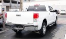 تويوتا تاندرا Pre-owned Toyota Tundra for sale in Sharjah. White 2012 model, available at Wael Al Azzazi Sharjah. 