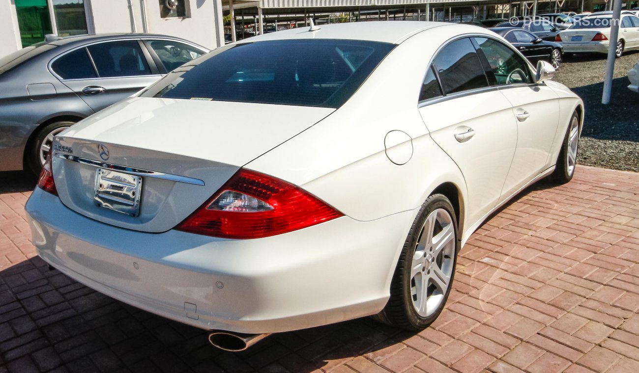 Mercedes-Benz CLS 350 with CLS 550 Badge