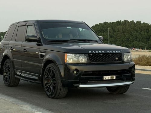 Land Rover Range Rover Sport in excellent condition.
