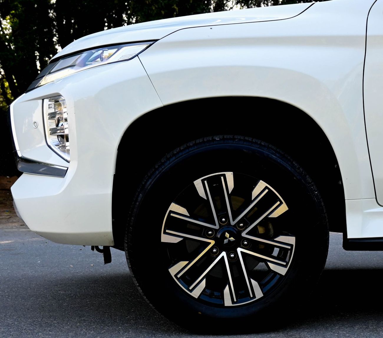 ميتسوبيشي مونتيرو سبورت GLS Mid 3.0L