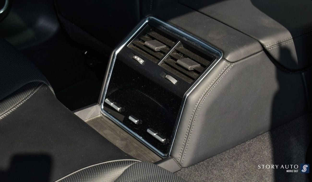 بورش باناميرا E‐Hybrid Sport Turismo  V8 Aut. (For Local Sales plus 10% for Customs & VAT)