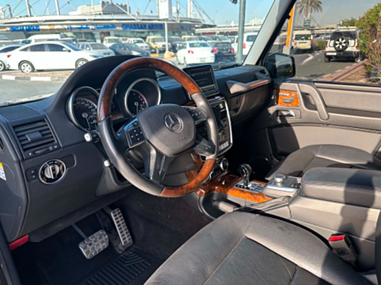 Mercedes Benz G550 Mercedes-Benz G550 2015 Less KM