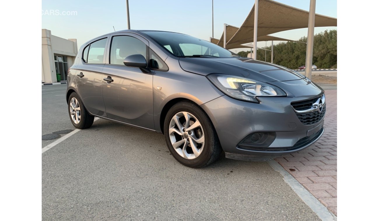 Opel Corsa Opel corsa  model 2017 GCC      very celen car p rice 18,500 km83,882 m00971545994592