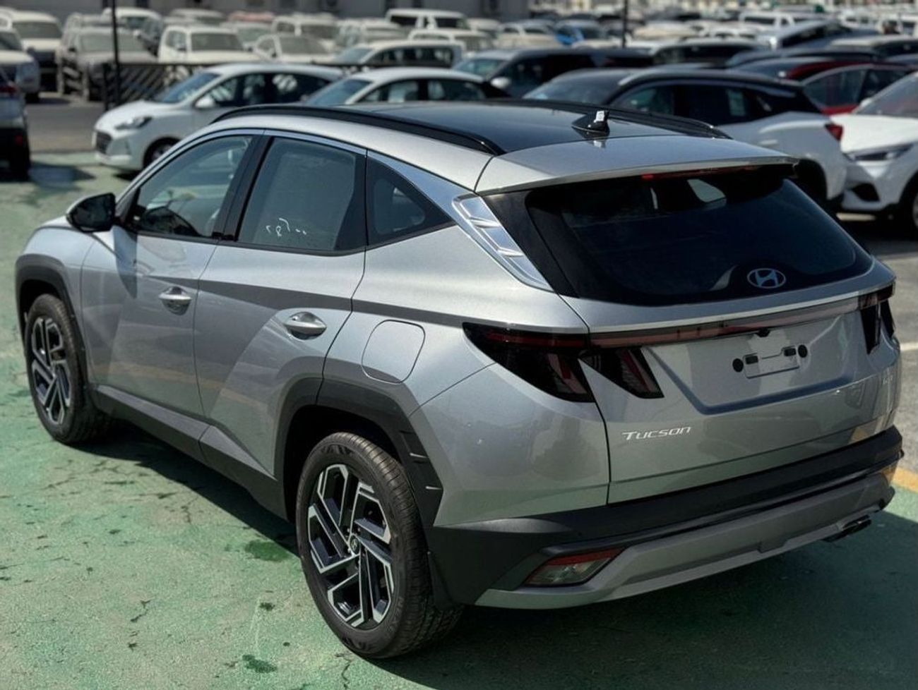 Hyundai Tucson PREMIUM HYUNDAI TUCSON 1.6T - 2025 MODEL - SILVER COLOR