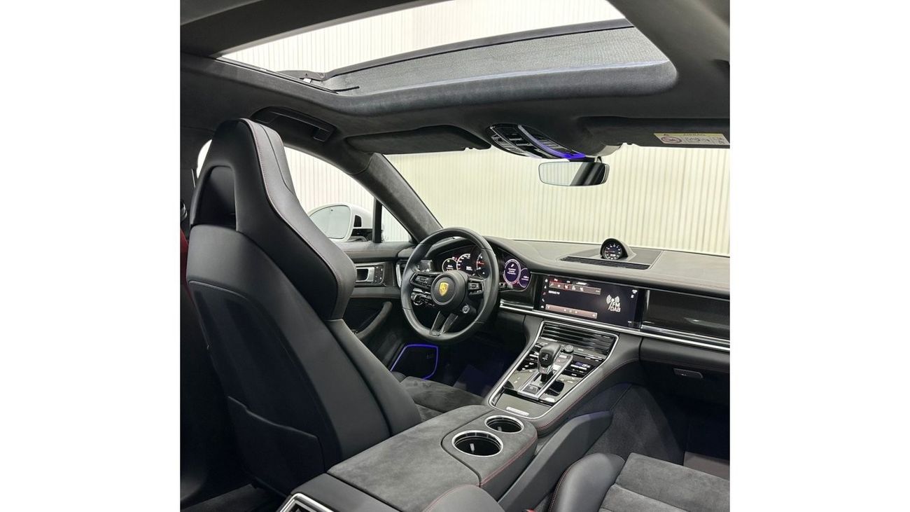 Porsche Panamera 2022 Porsche Panamera GTS, Warranty, Full Service History, Full Options, Very Low Kms, GCC