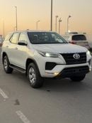 تويوتا فورتونر 2.4L DIESEL AUTOMATIC TRANSMISSION ( FOR RE-EXPORT ONLY )