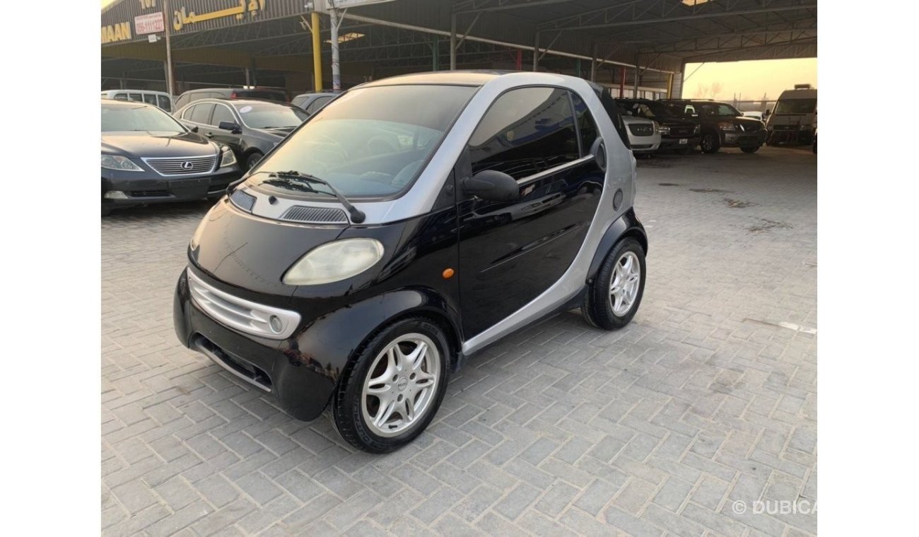 Smart ForTwo 2001 model, imported from Japan, in excellent condition, 3 cylinders, cattle 111000 km