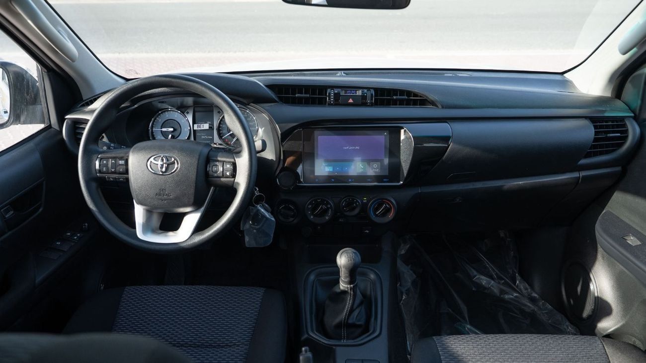تويوتا هيلوكس 2025 Toyota Hilux 2.4 - Silver Metallic Inside Black | Export Only