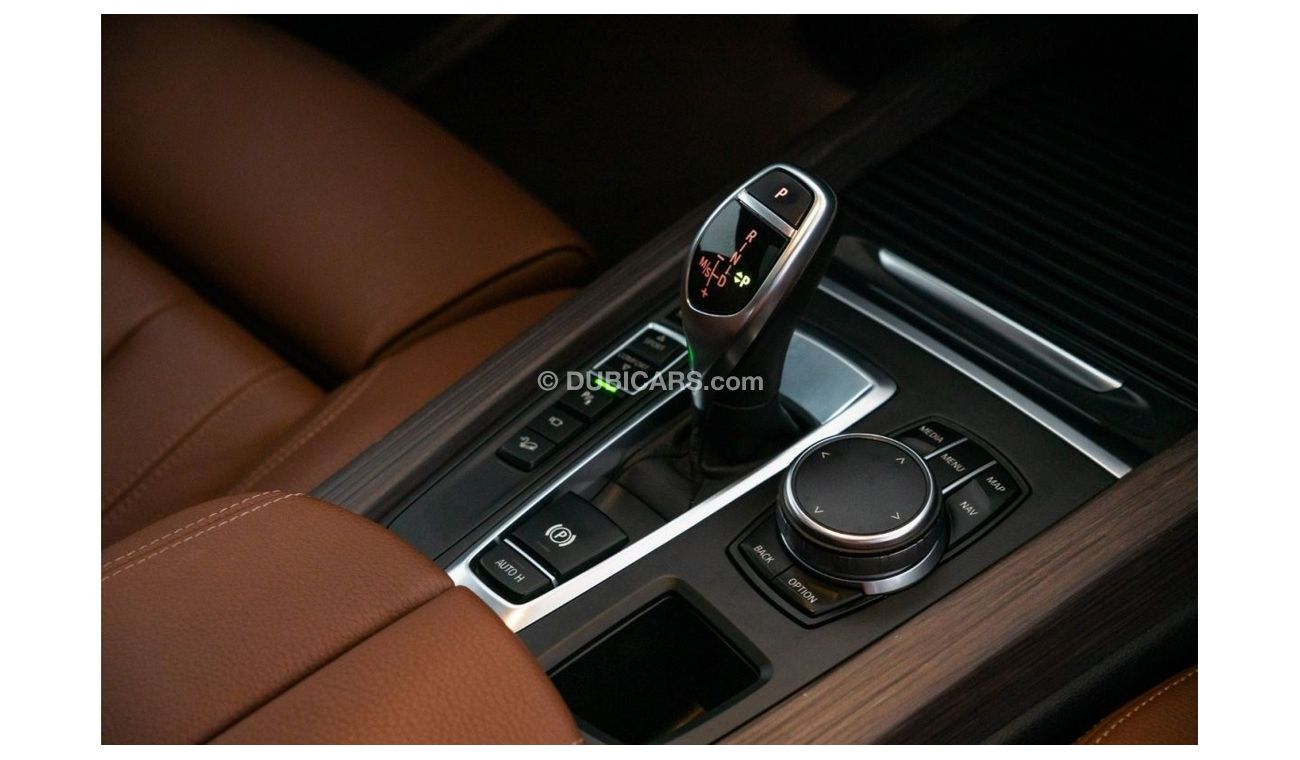 BMW X5 50i M Sport 2018 BMW X5 50i V8 M-Sport / Full BMW Service History & Extended Service Contract