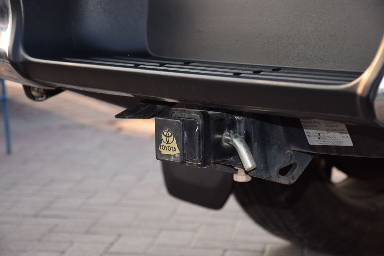 Toyota Hilux 4X4 Diesel 2.8L (Right Hand )