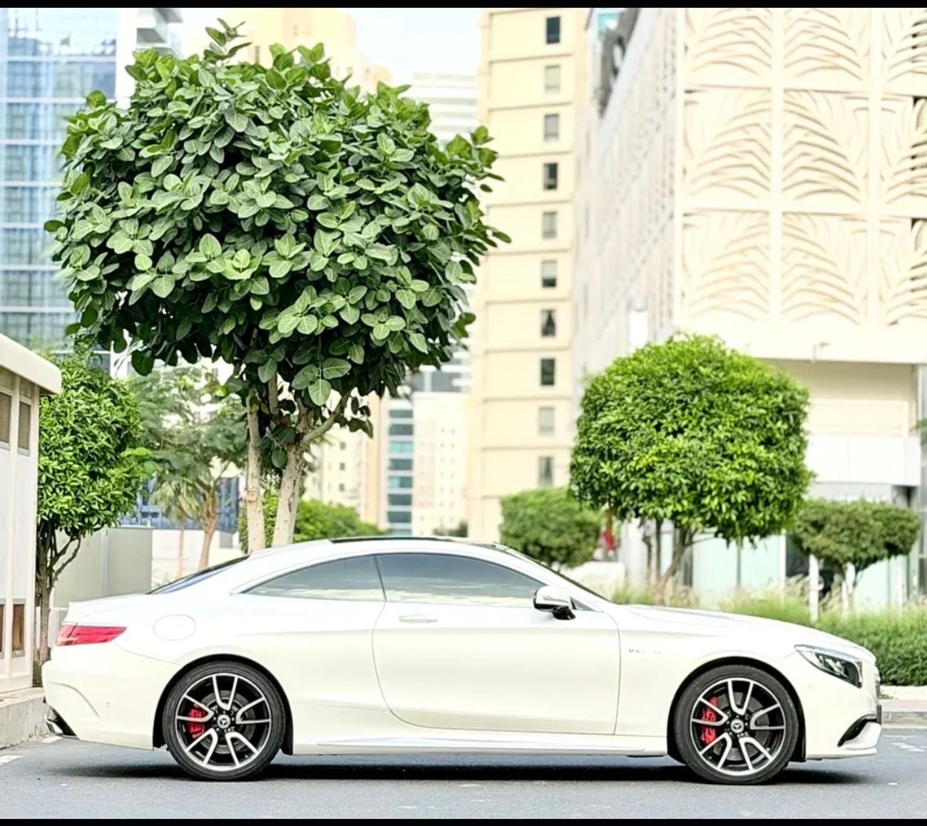 Mercedes Benz S63 AMG